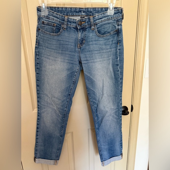 GAP Light Blue Cuffed Women's Jeans 4 / 27 - Picture 1 of 4